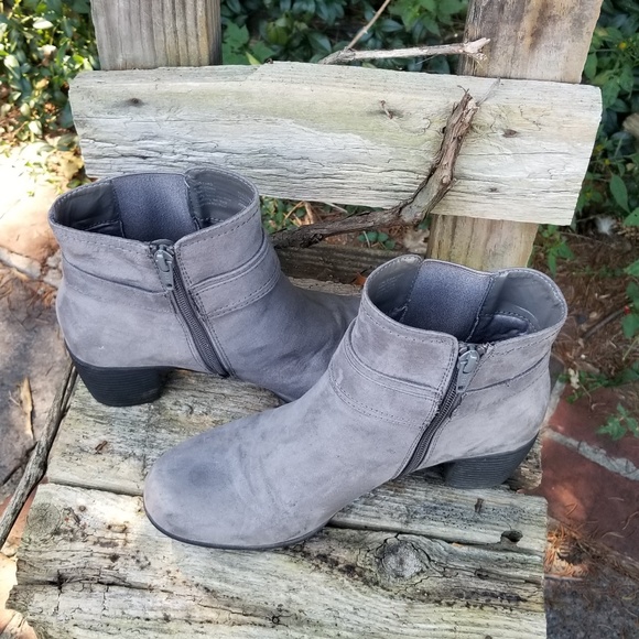 Croft & Barrow Gray Ankle Boots - Picture 3 of 4